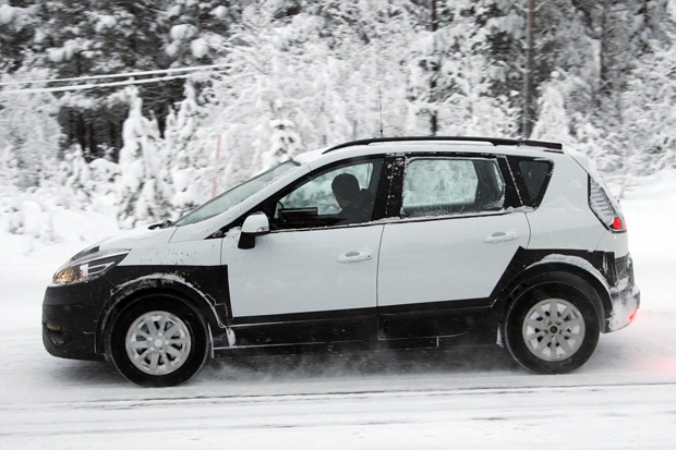 Renault   Nissan Juke